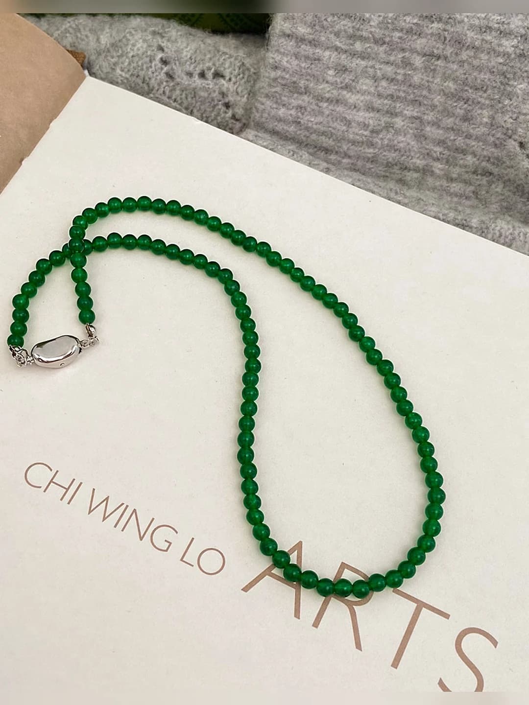 4mm green chalcedony ingot clasp necklace