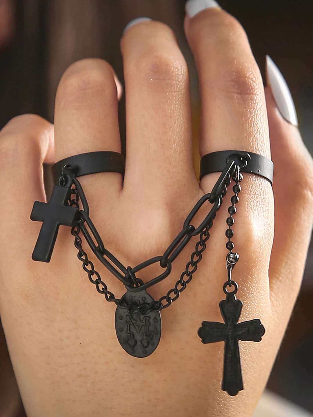 Women's chain ring with cross