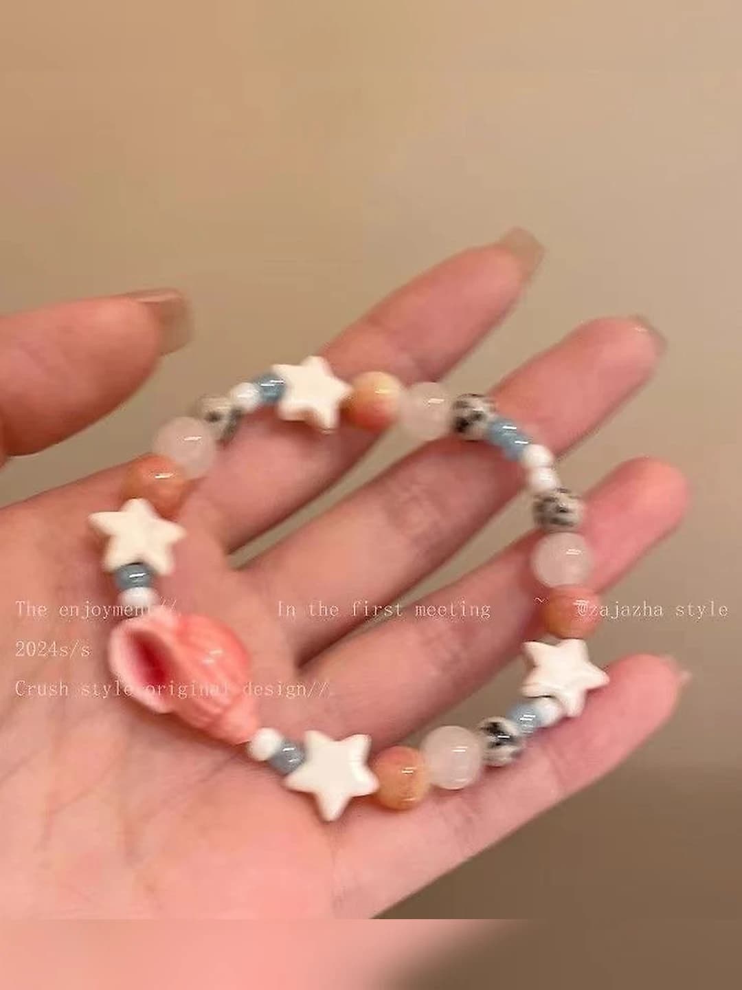 M921 Pink shell bracelet