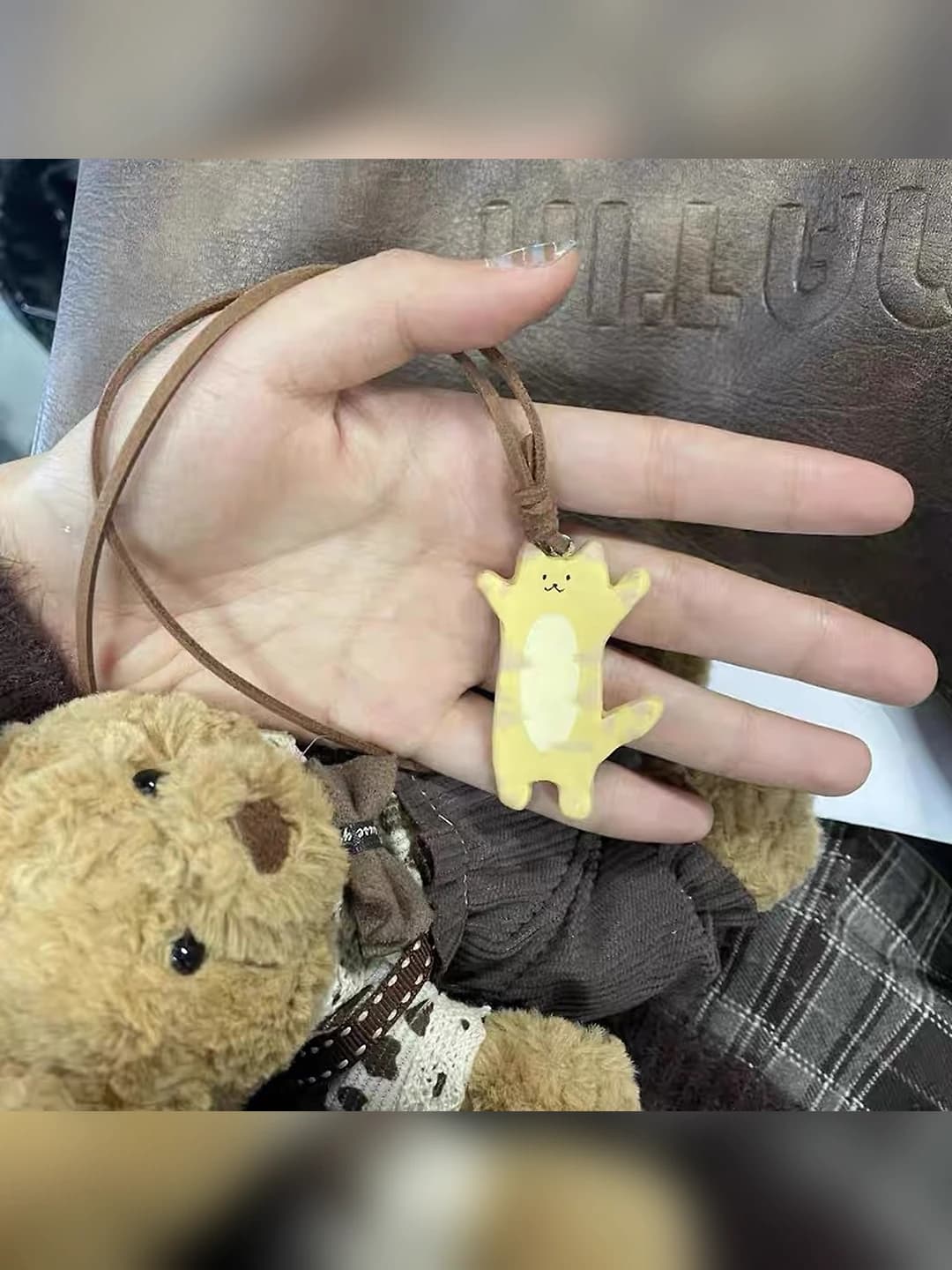 Жёлтый оранжевый кот