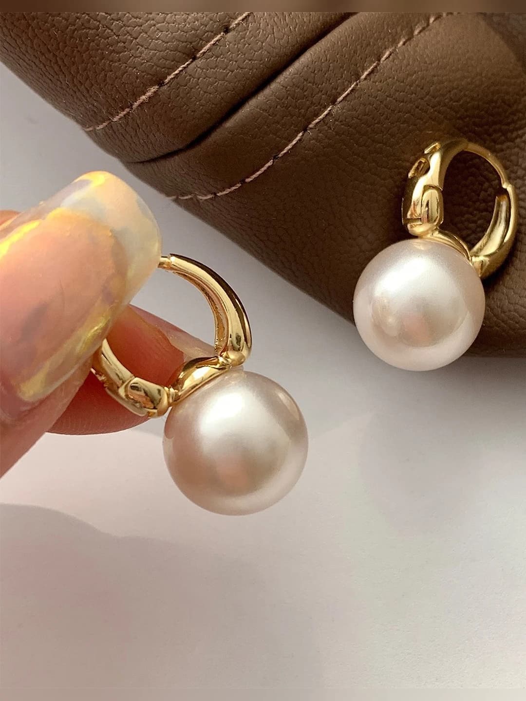 EH0315 White pearl