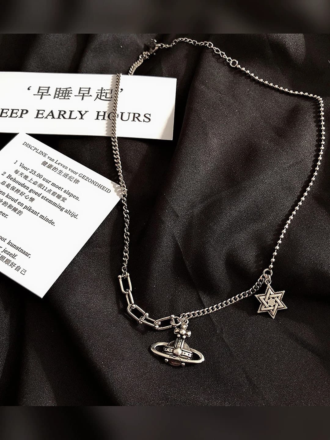 Women's retro space ship geometric pendant chain, simple and fashionable design