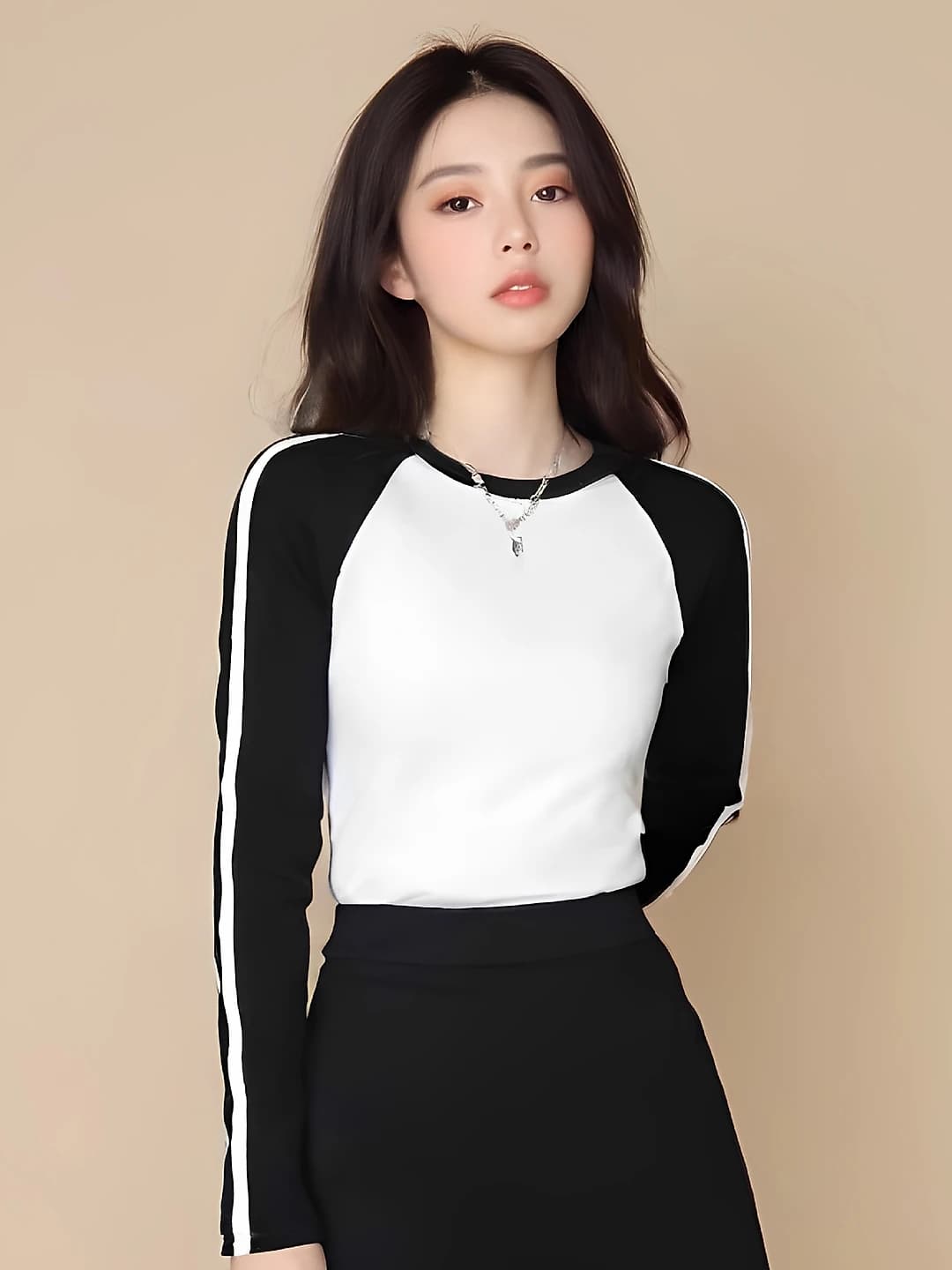Ayollar uchun retro uslubdagi uzun yengli raglan longsliv, bir rangli, tanaga yopishgan, dumaloq yoqa, bahor-kuz