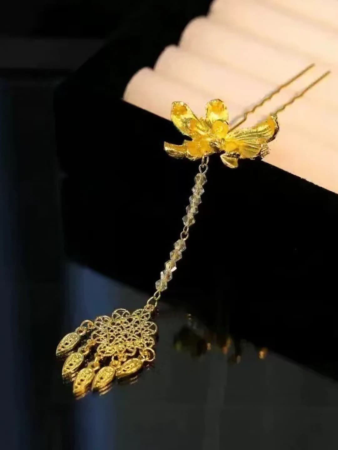 1300 Orchid