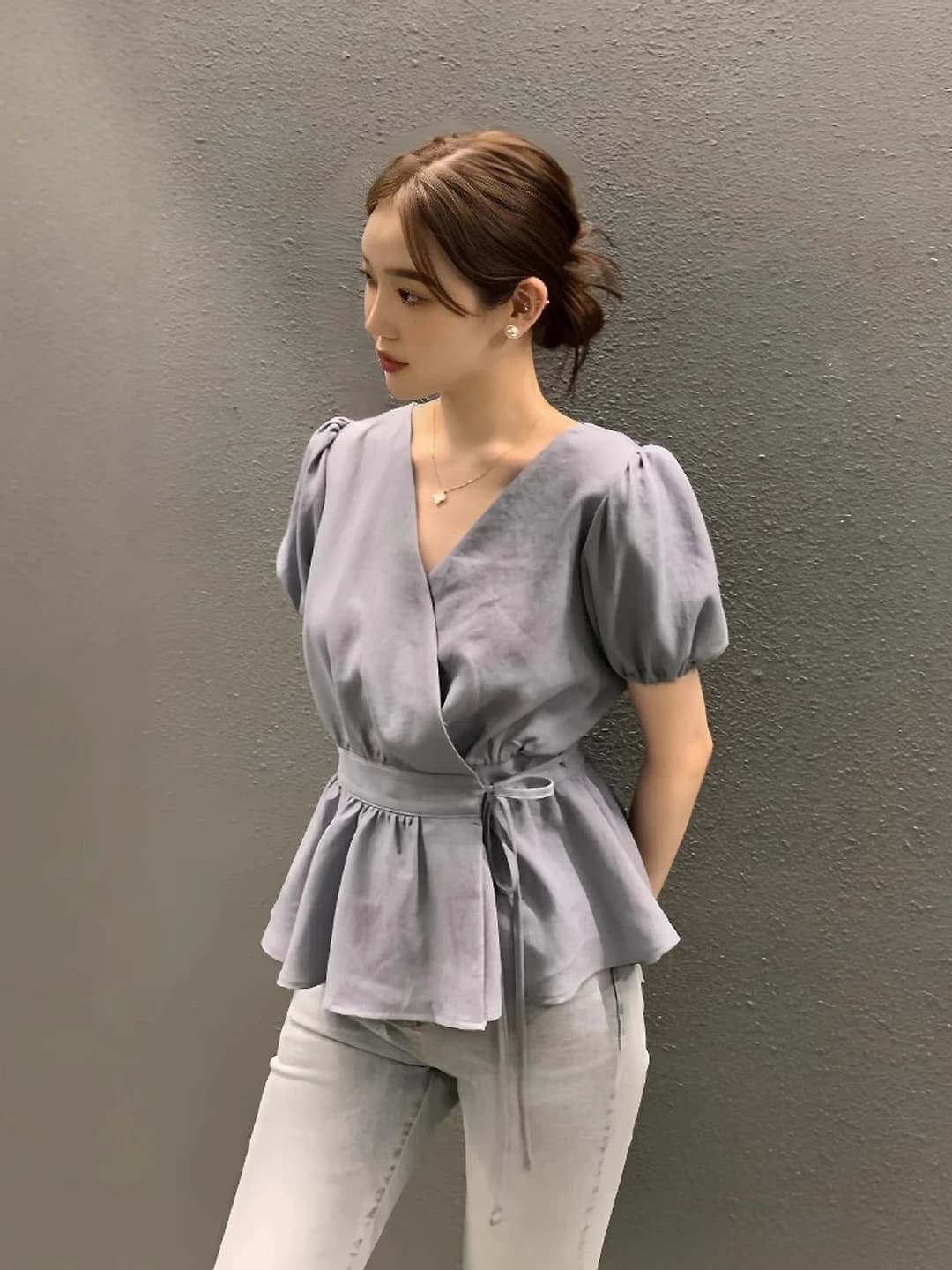 Women's 2026 summer V-neck wrap blouse with puff sleeves and peplum, short sleeve, solid colour
