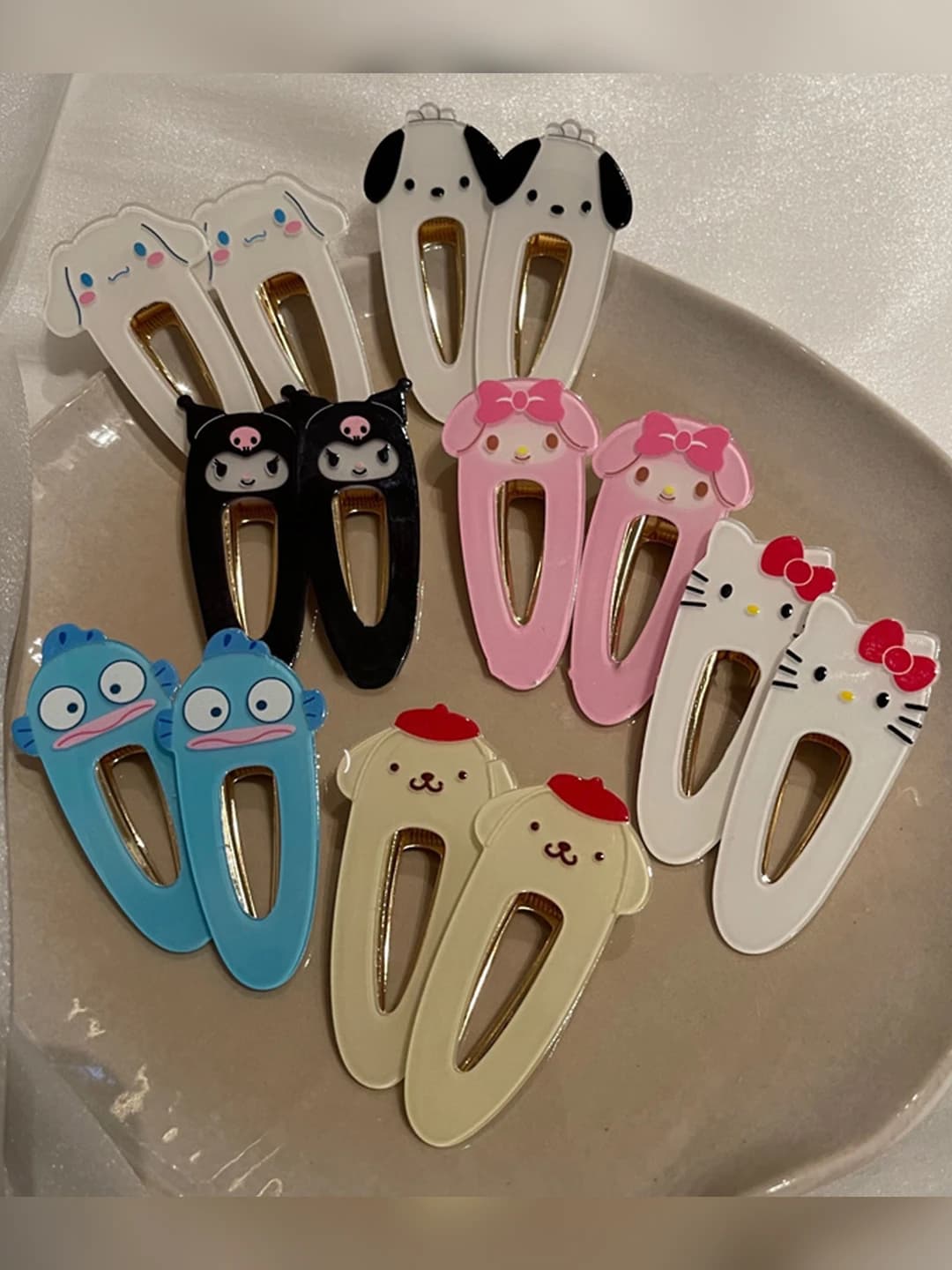 Women's cartoon Pochacco and Cinnamoroll hair clips, cute and sweet, Japan-Korea style, acetate material