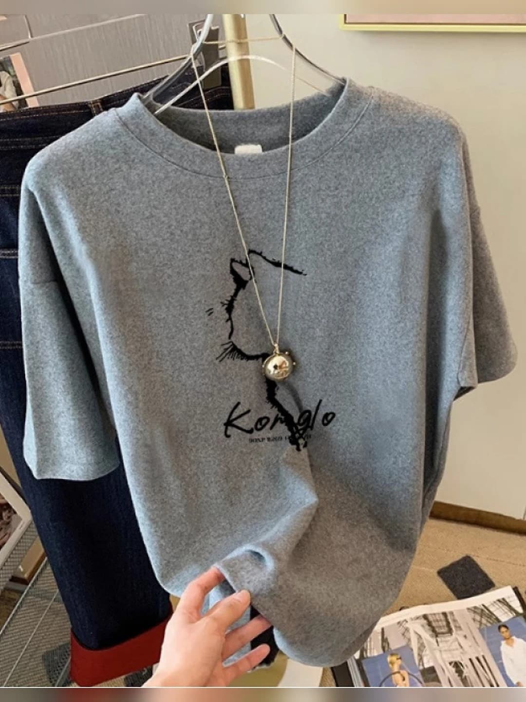 Medium grey variant B