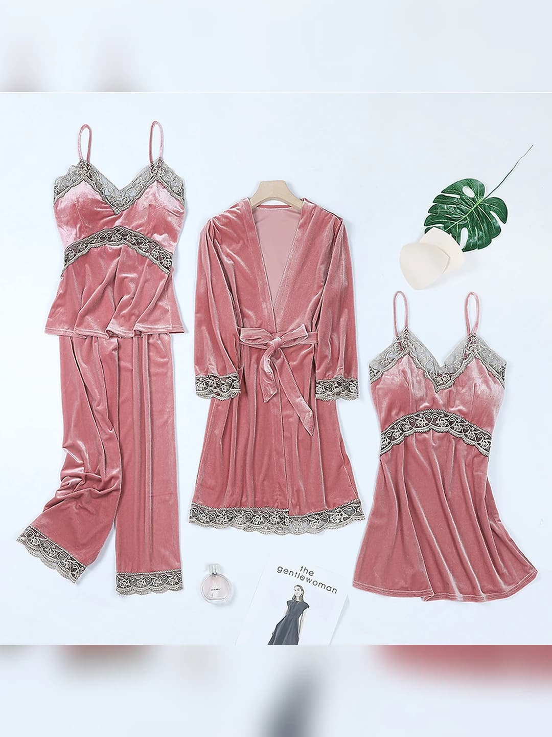 Gold velvet 4pc set - Pink cutout