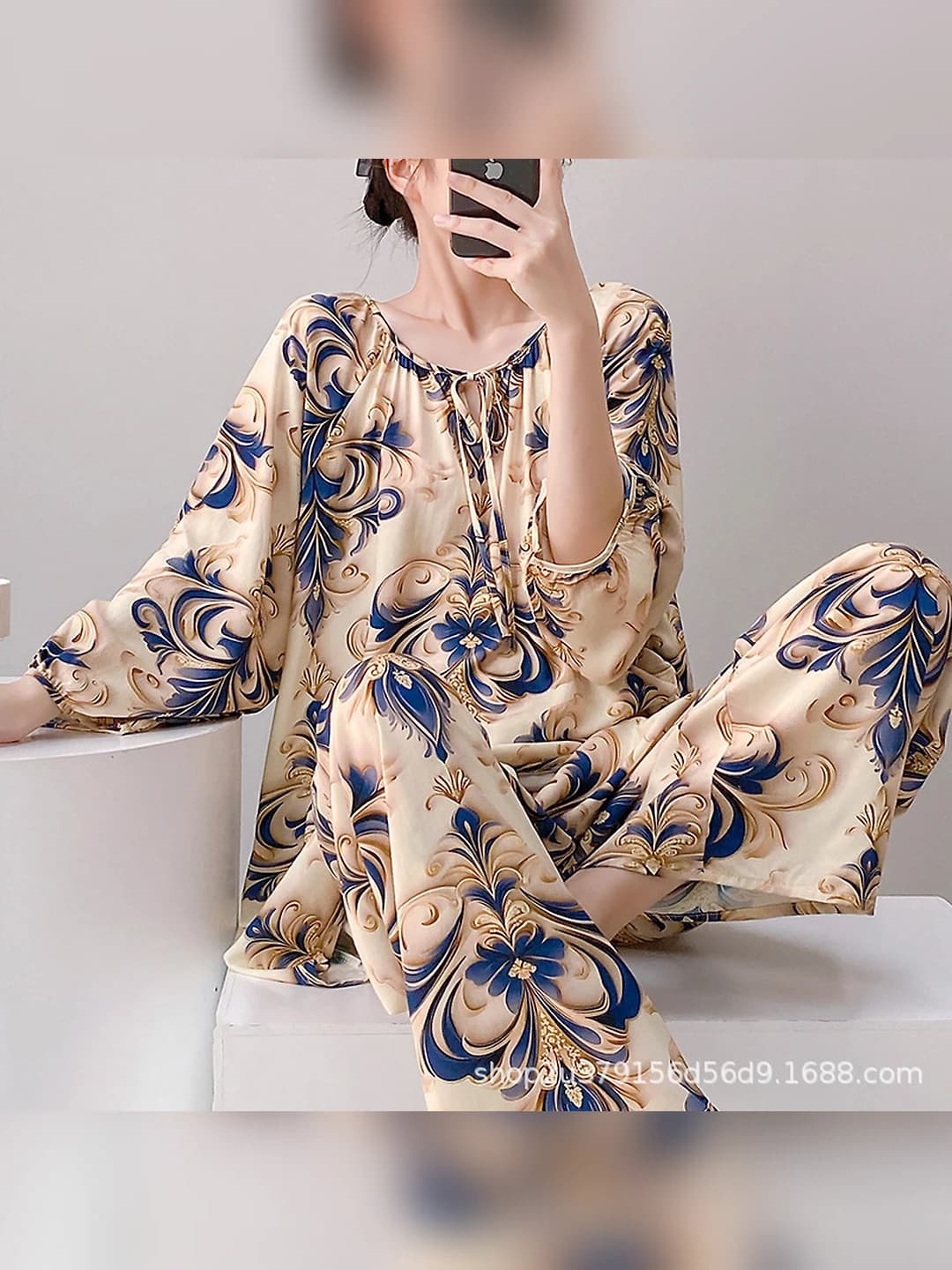609 Light Gold Helical Pattern