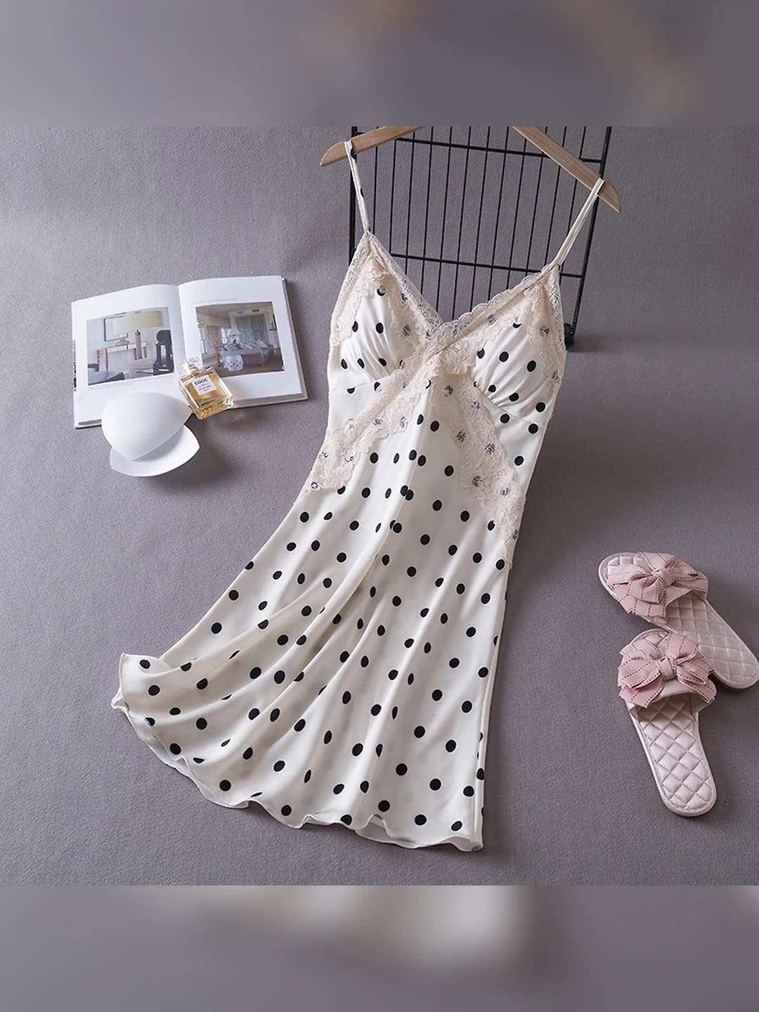 Silk nightgown - Off-white, Lace
