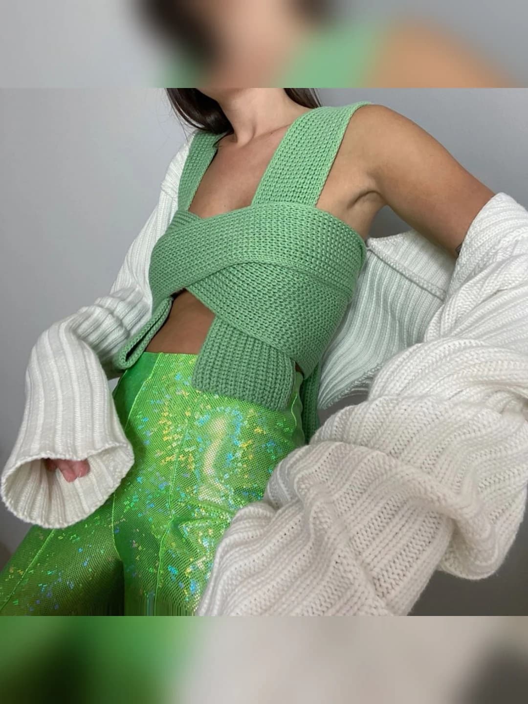 Women's 2026 V-neck, sleeveless, slim fit, solid colour, knotted knitted top