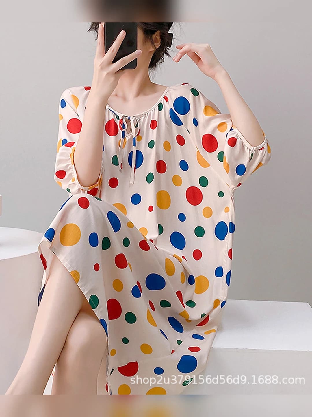 552 Multicolour polka dots