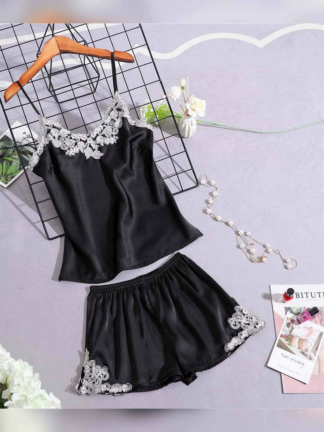 Black (808 satin chiffon)