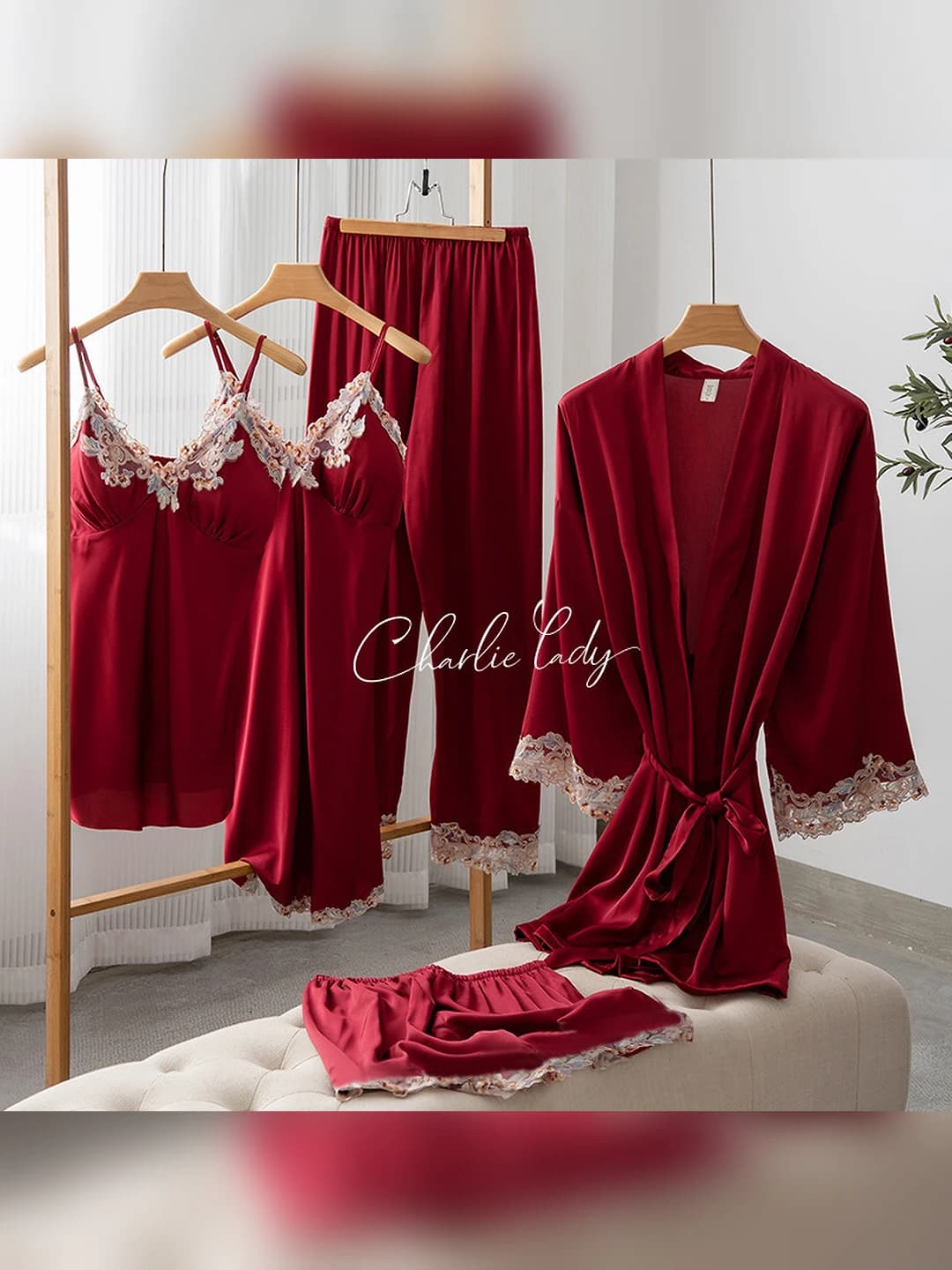 Smooth silk 5-piece set - Wine red multicolour trim