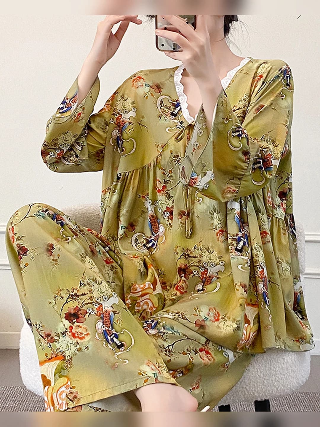 Ayollar uchun bahor-yozgi uzun yengli gullangan viskozadan yupqa pijama to'plami, katta o'lcham, V-yoqa, uy kiyimi