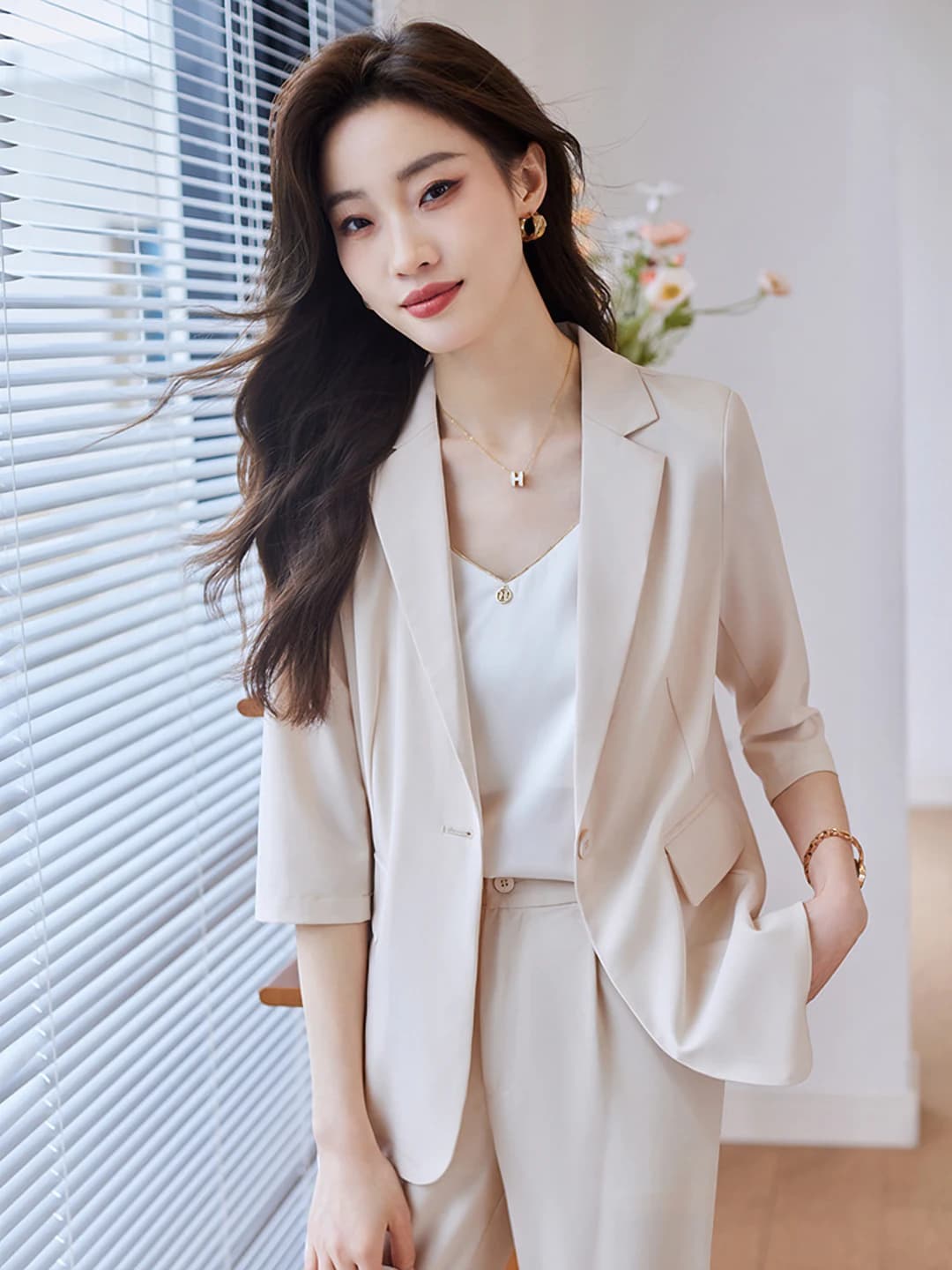 Women's summer thin two-piece suit set: casual style with 3D pattern, three-quarter sleeve and non-iron finish
