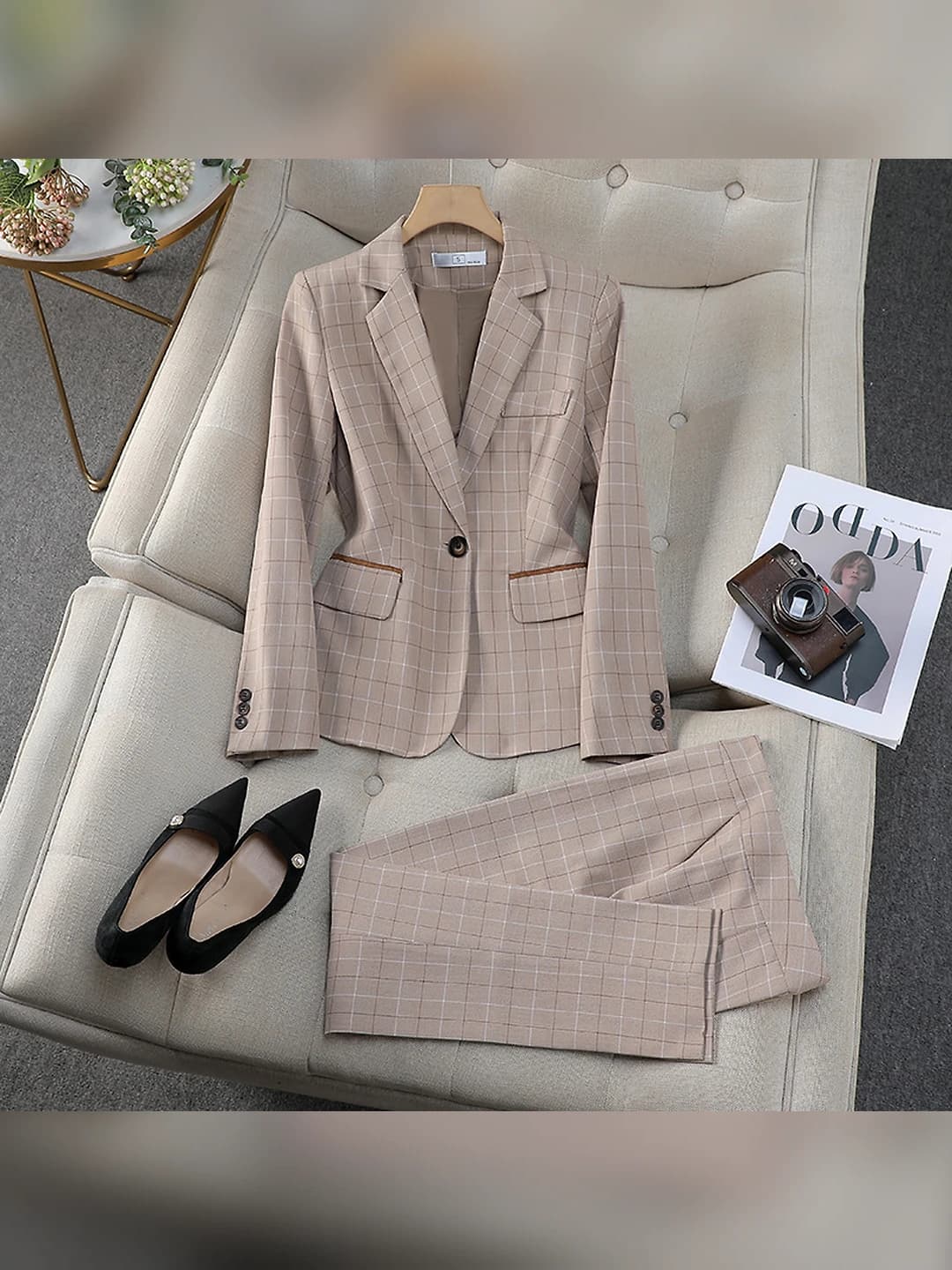 Women's checked suit set with trousers, long sleeve, trousers, polyester