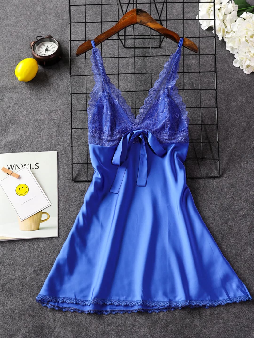Blue (straps)