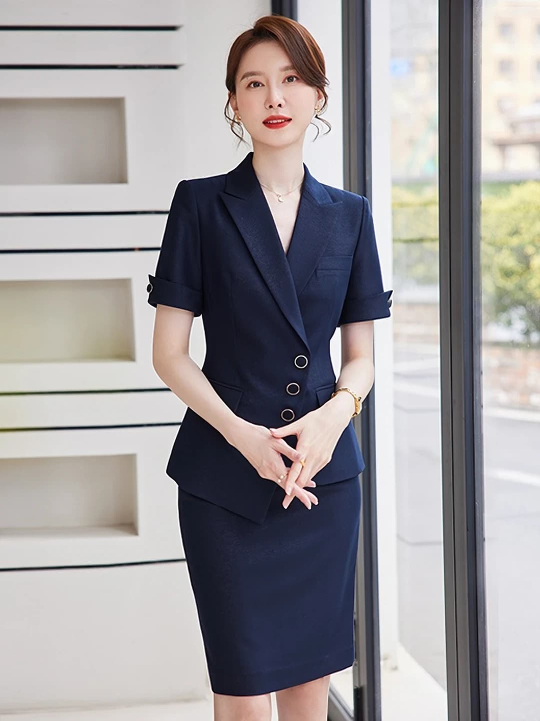 Dark blue short-sleeve suit