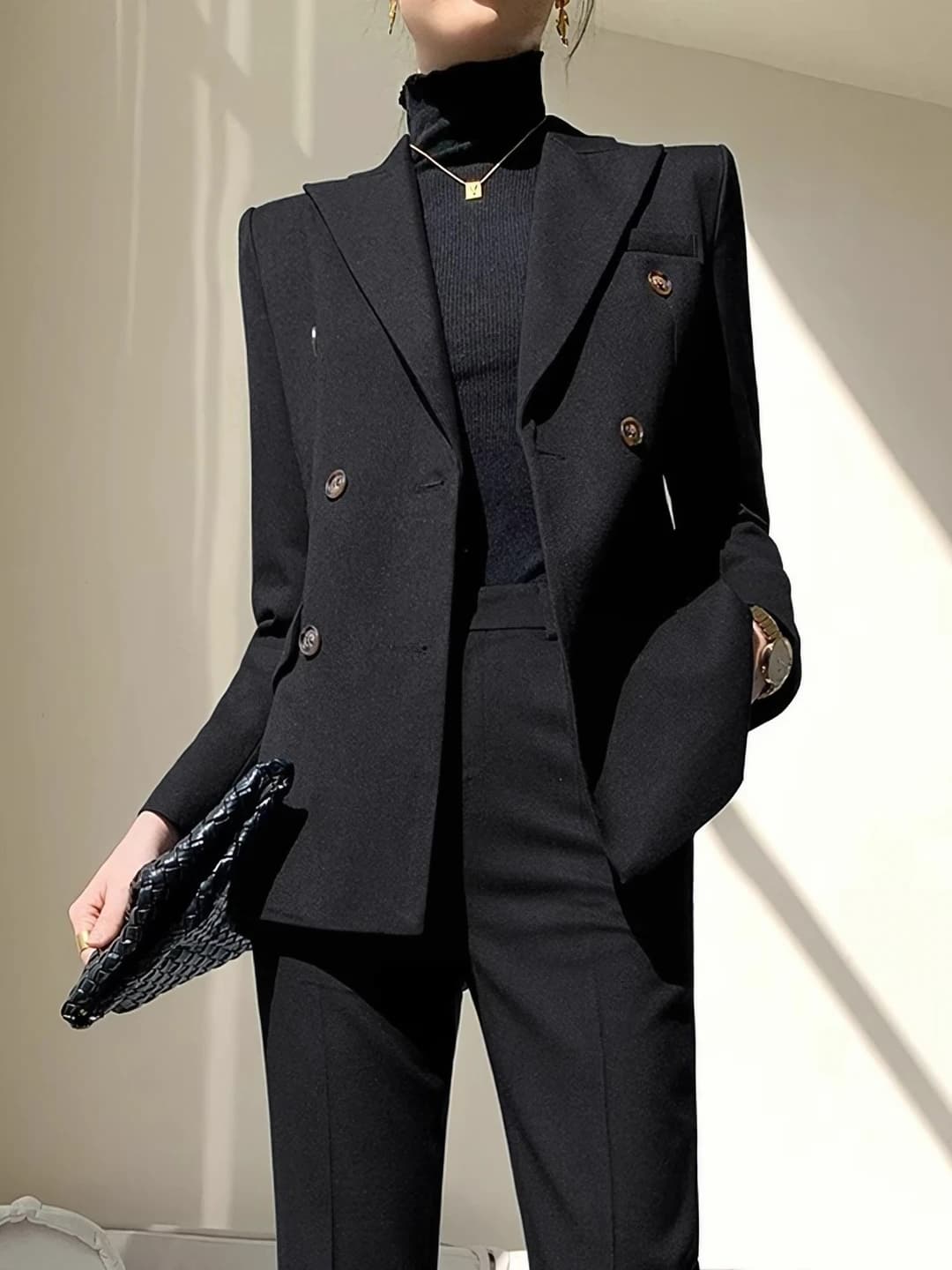 Qora