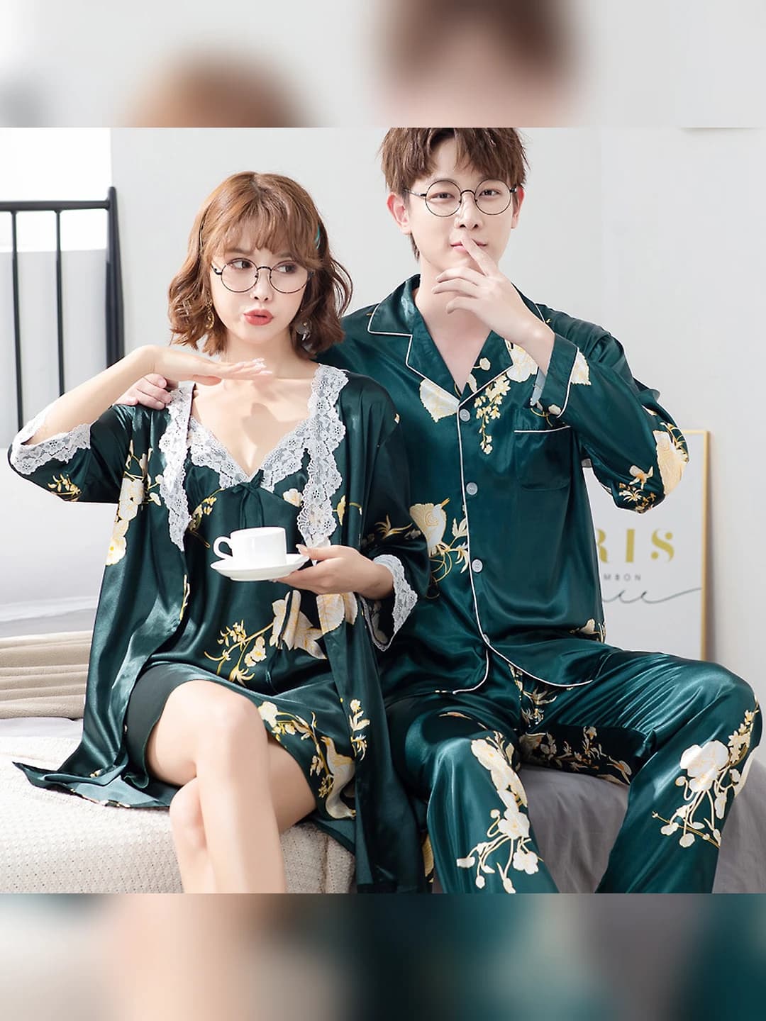 3065-2062 Couple Dark Green