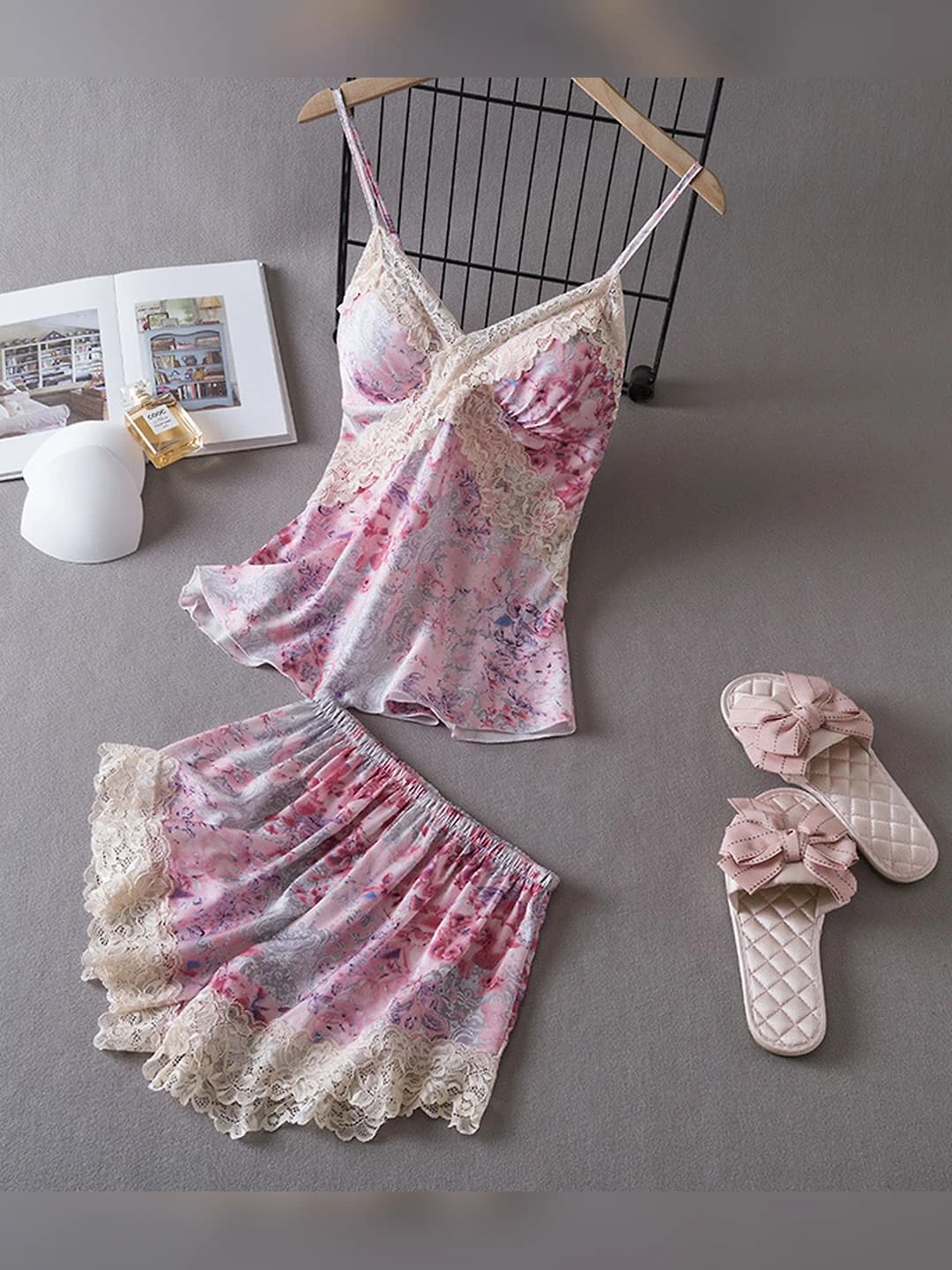 Silk - Light pink lace