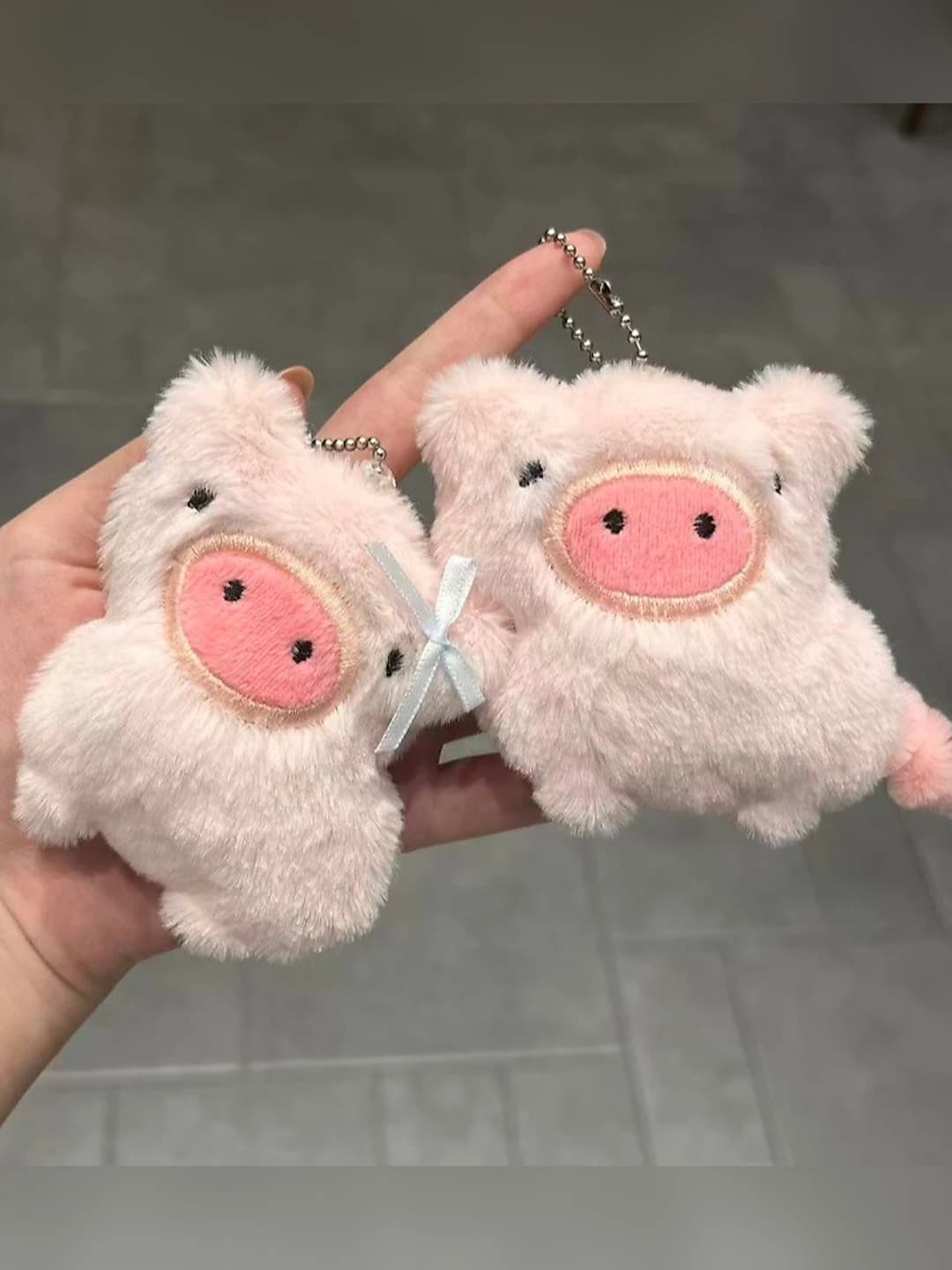 Women's pink plush pig keychain charm, bag accessory