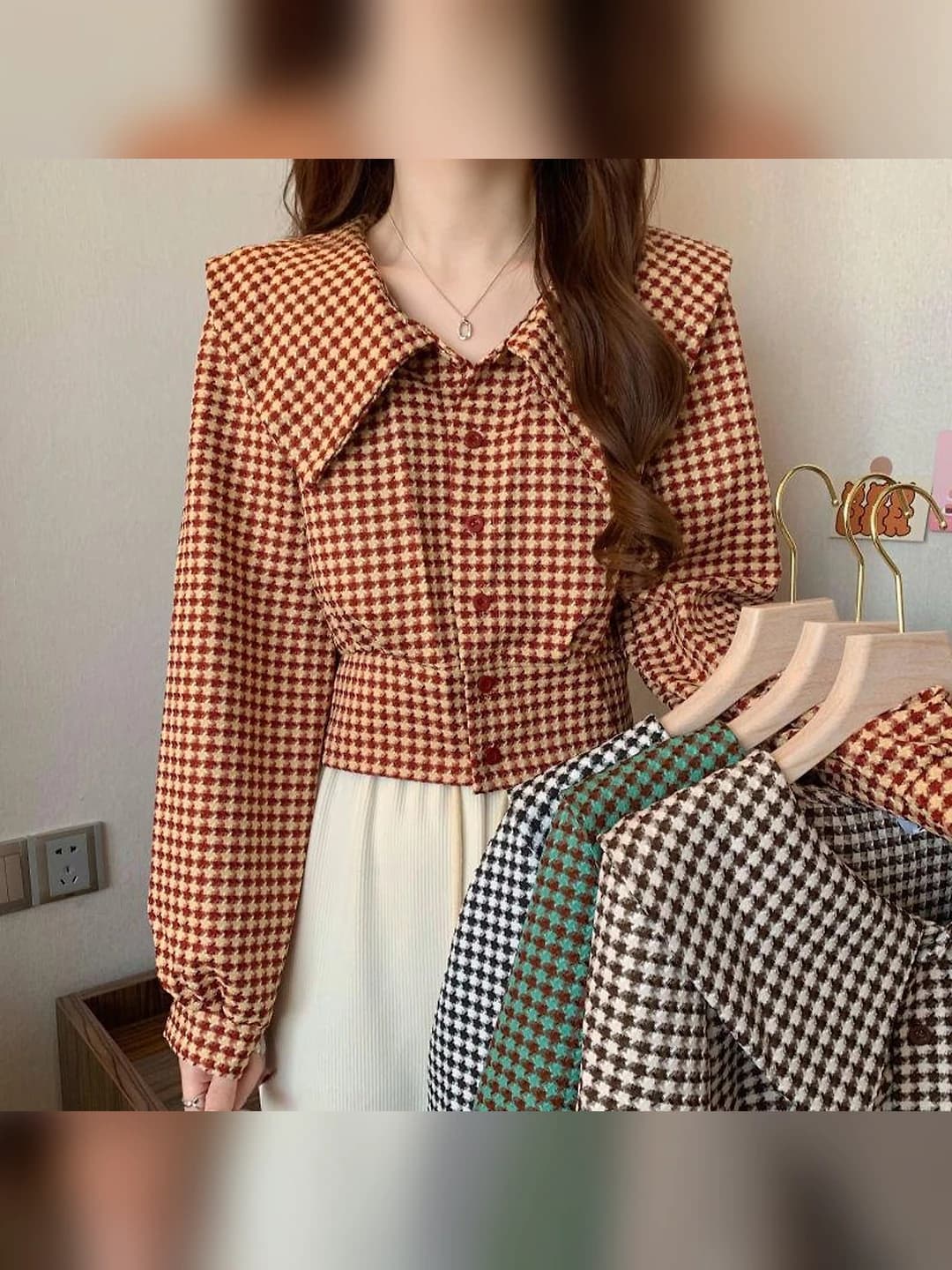 Women's long-sleeve, loose fit, retro style, cropped houndstooth patterned shirt