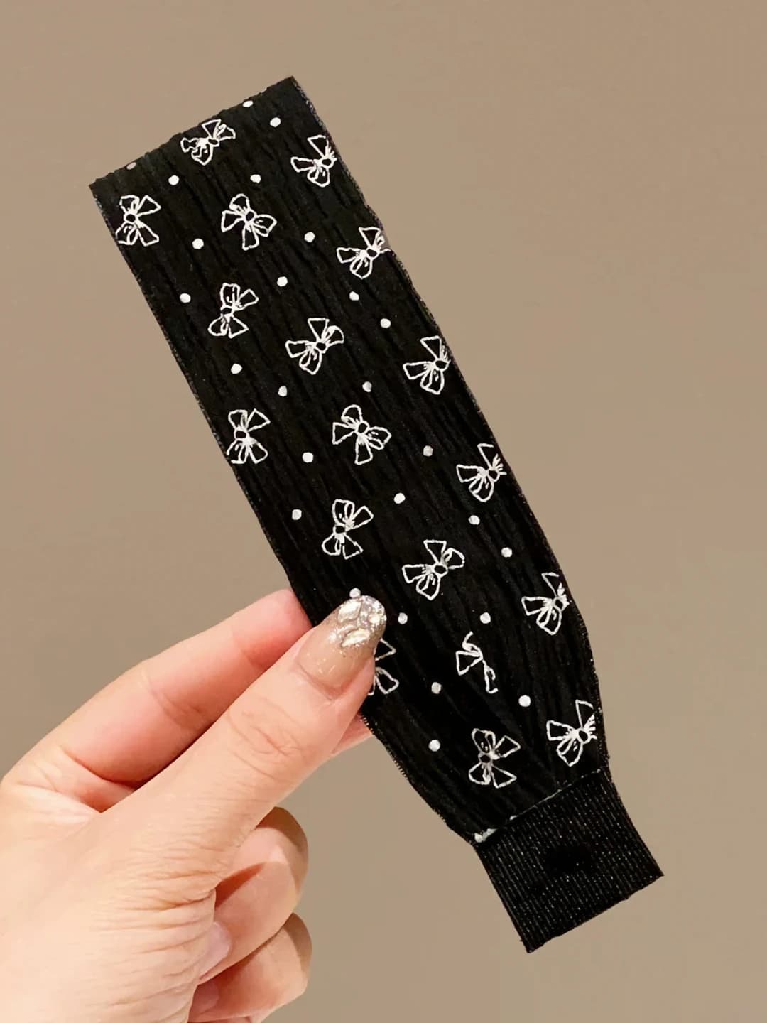 Black bow