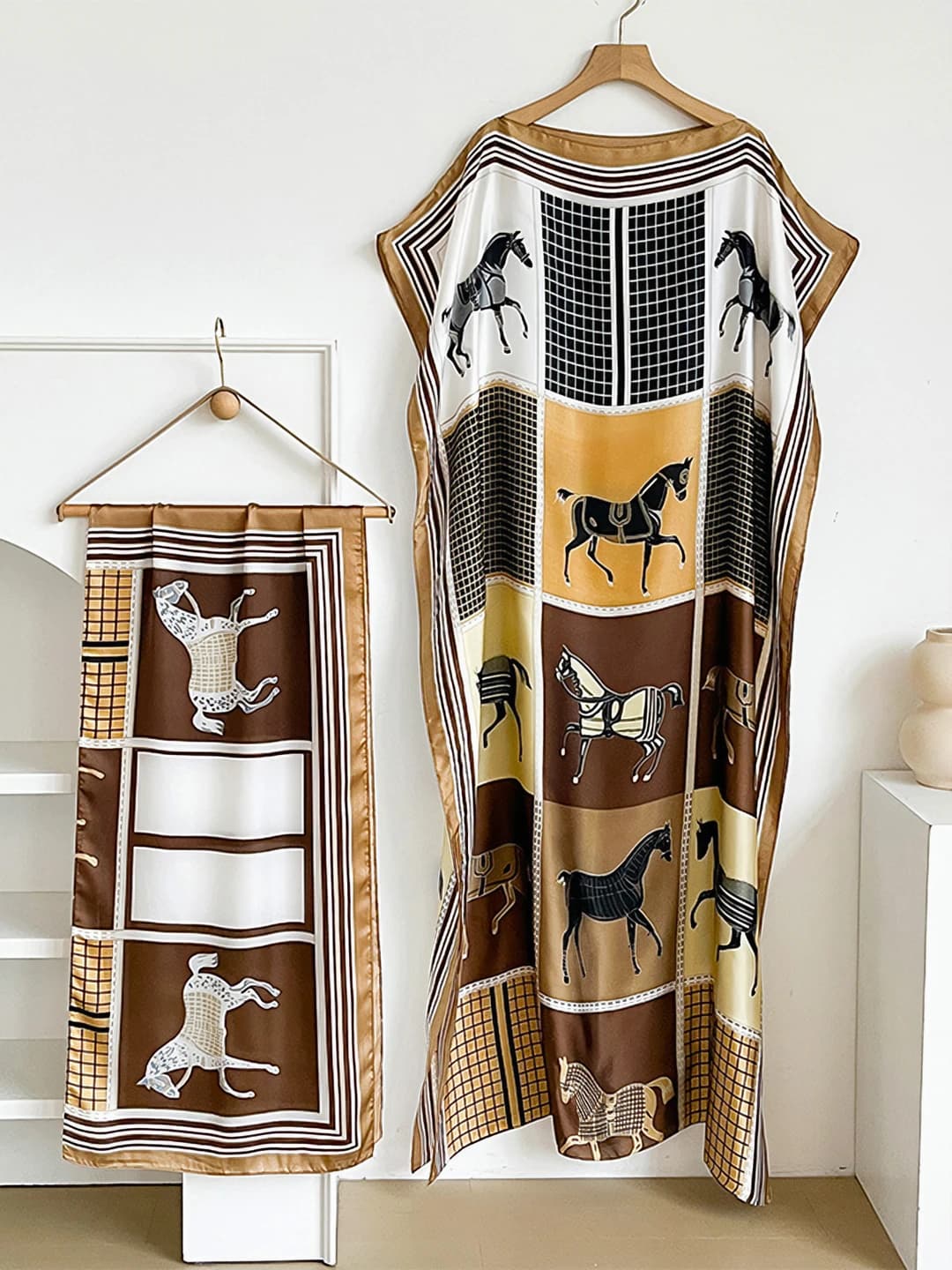 Horse khaki