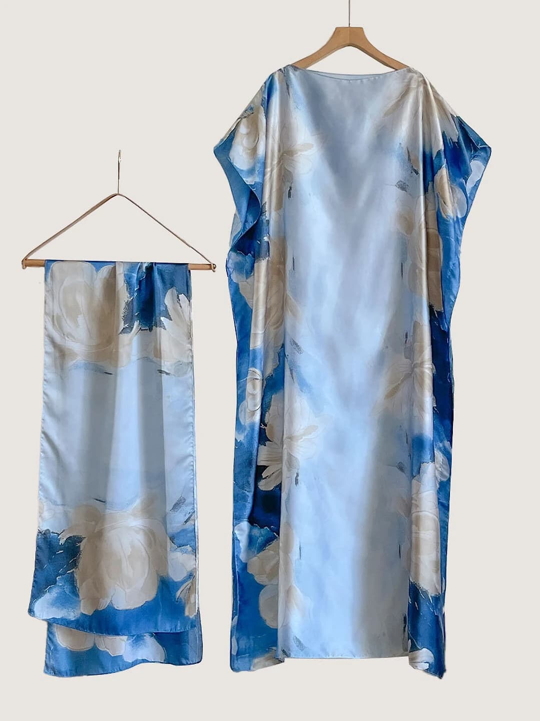 19-Blue-white floral