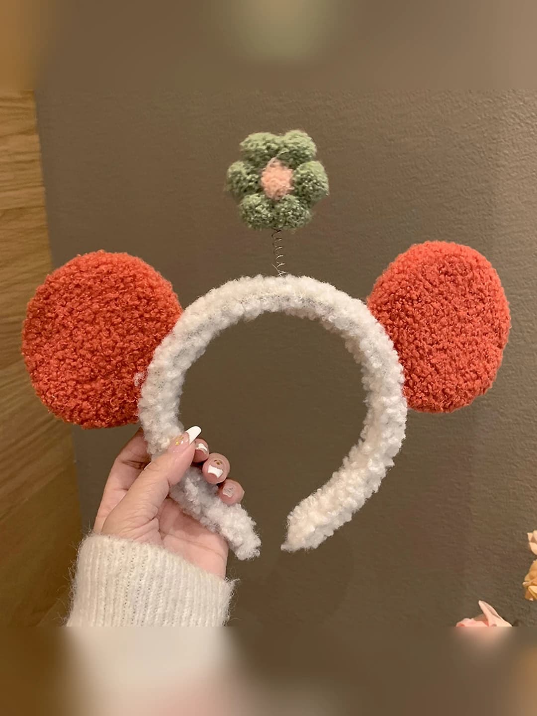 1# Orange ears, green flowers