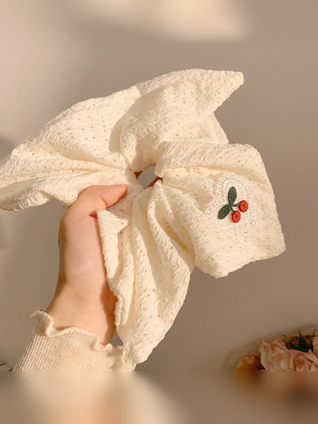 1# Yurak-shirin oq rangli oyma ruxat