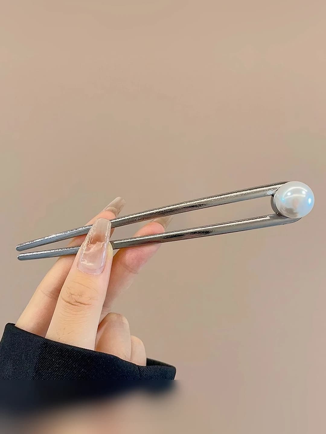 Qora oltin marvarid soch nishoni - 14.3 cm