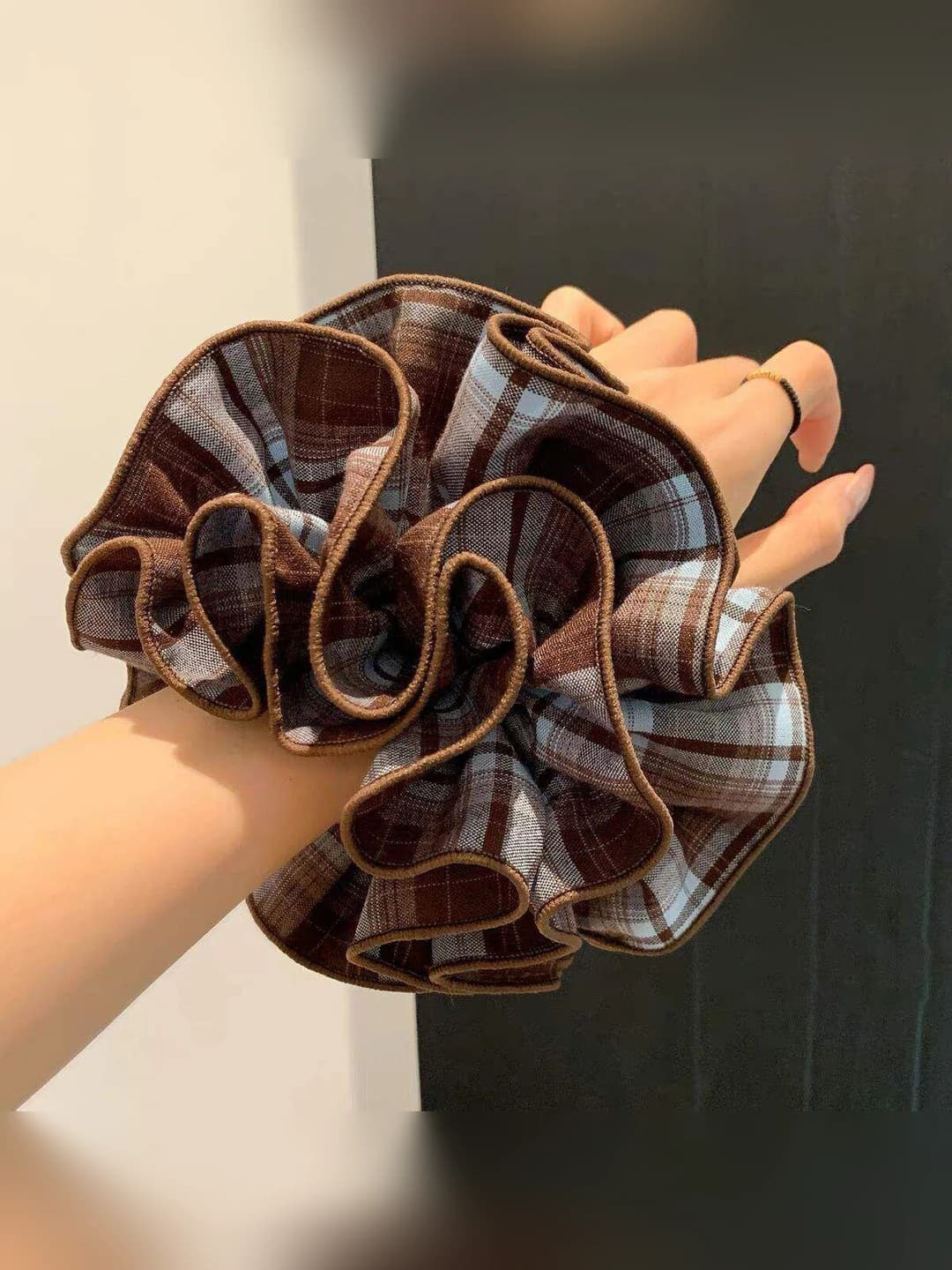 Ko'k-kofe houndstooth, 16 sm