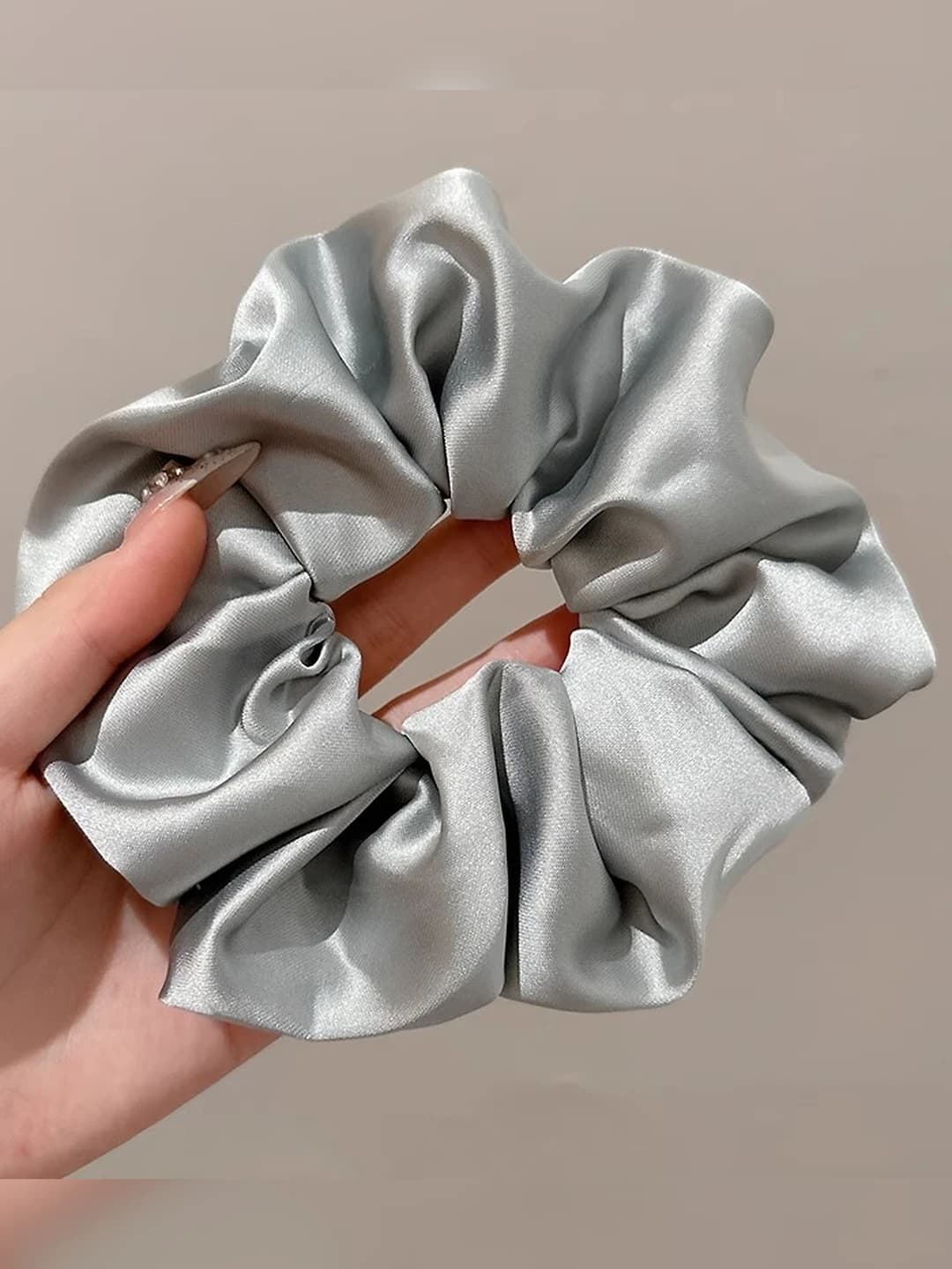 Large scrunchie, dogma green