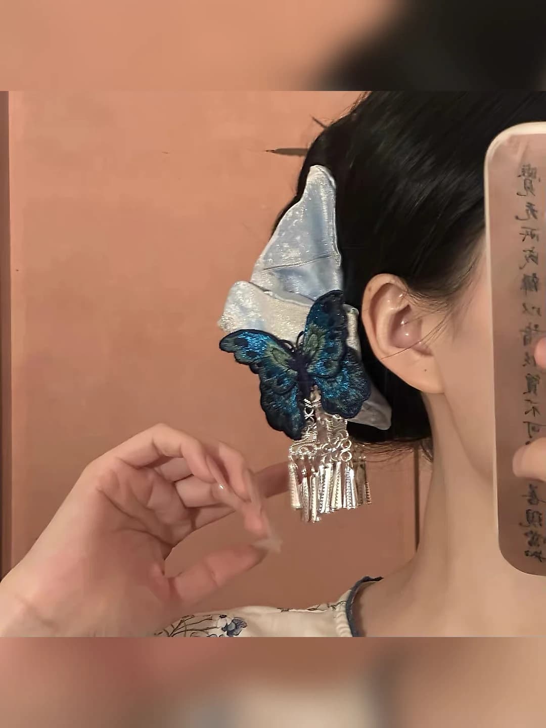 Blue butterfly tassel hair clip