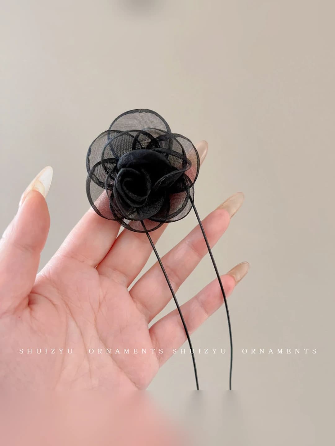 Black mesh flower