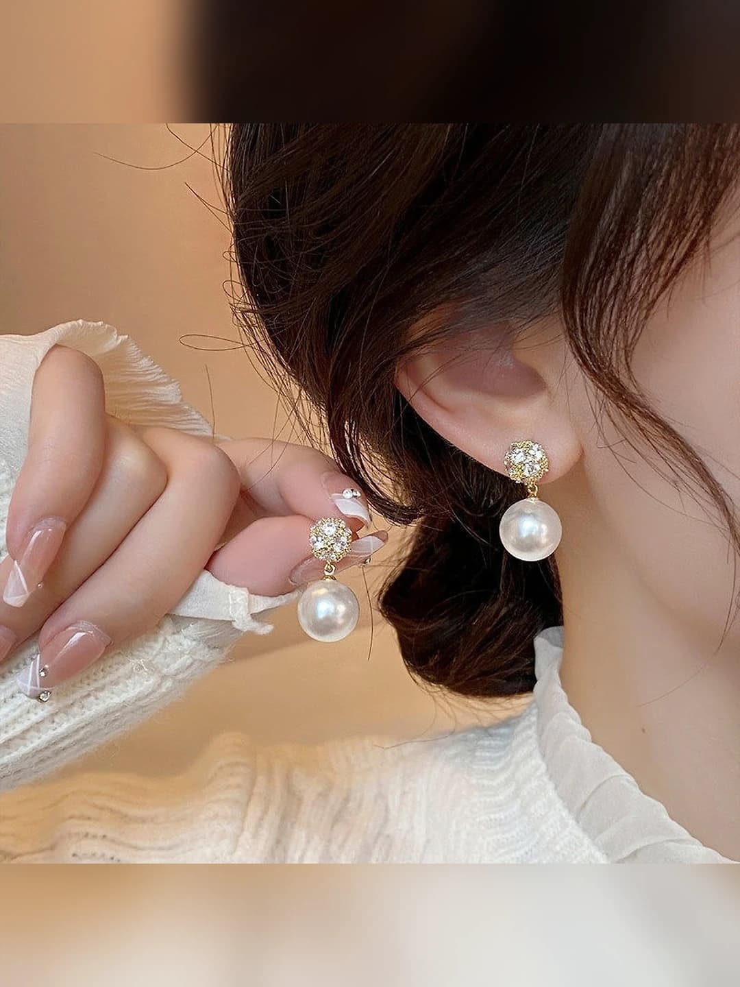 1# Gold ball pearl earring