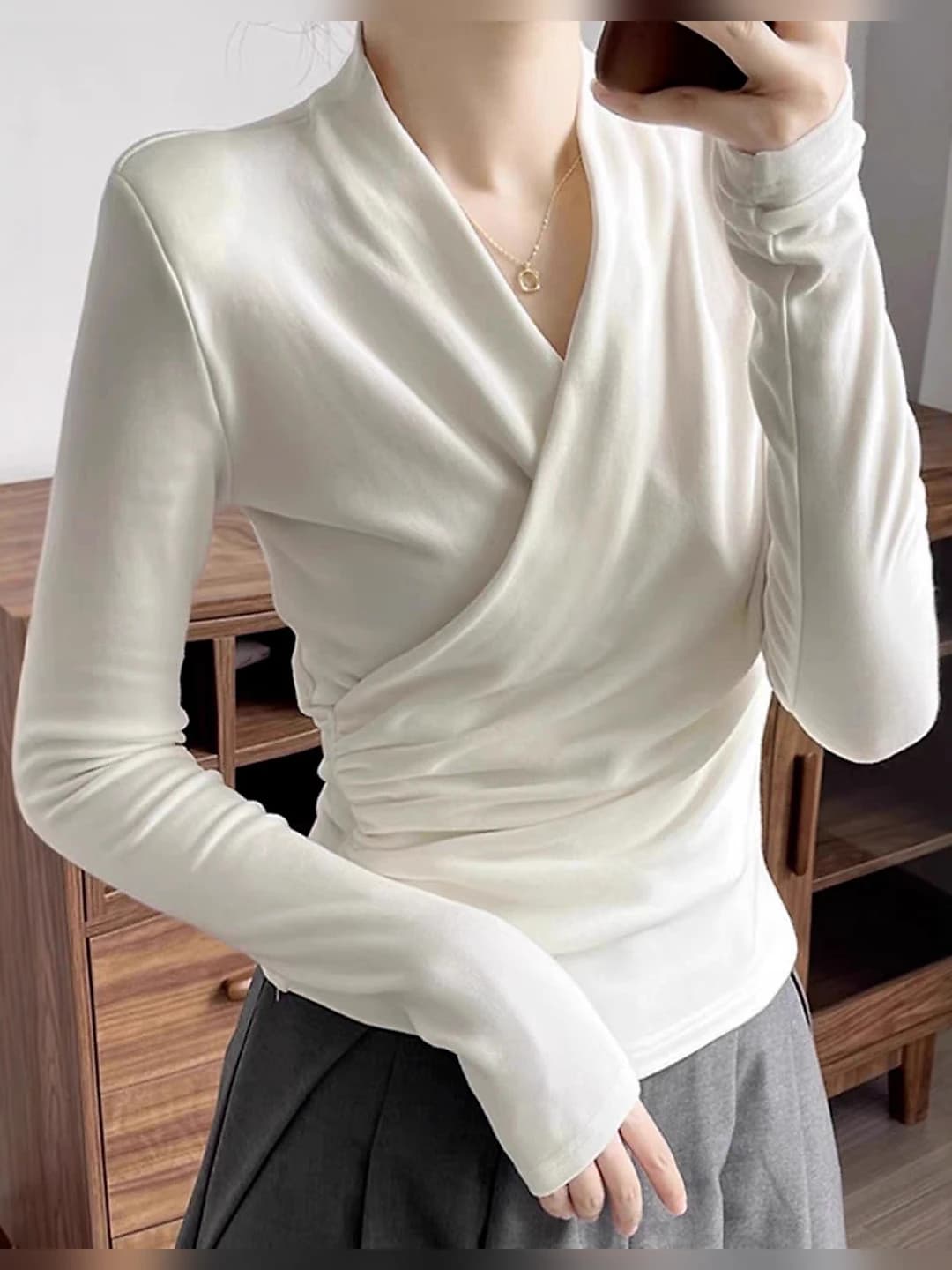 Women's autumn long-sleeve base top, V-neck, slim fit, solid colour, de fabric