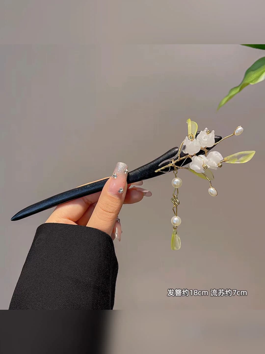 42# Jade color bud hairpin