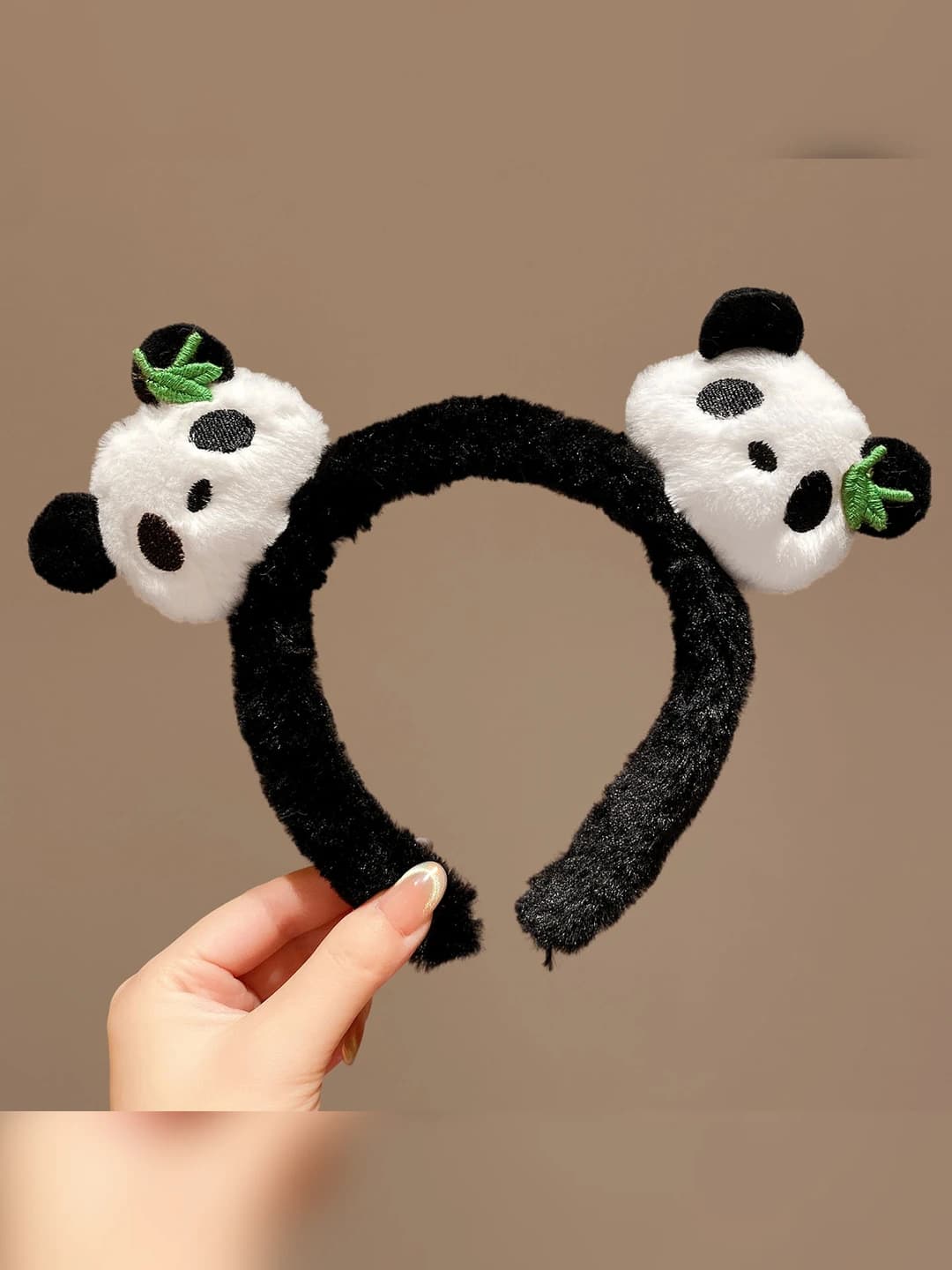 Black leaf panda