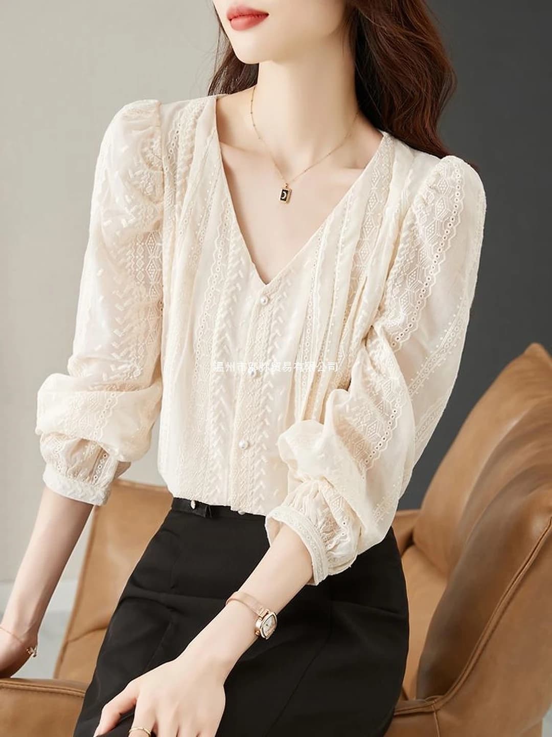 Women's lace blouse, spring 2026, V-neck, sleeveless, loose fit, 3D pattern, lolita style