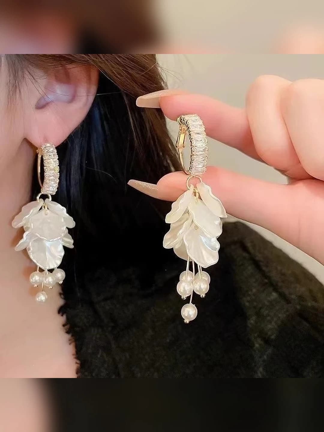 1# Pearl petal earring- alloy
