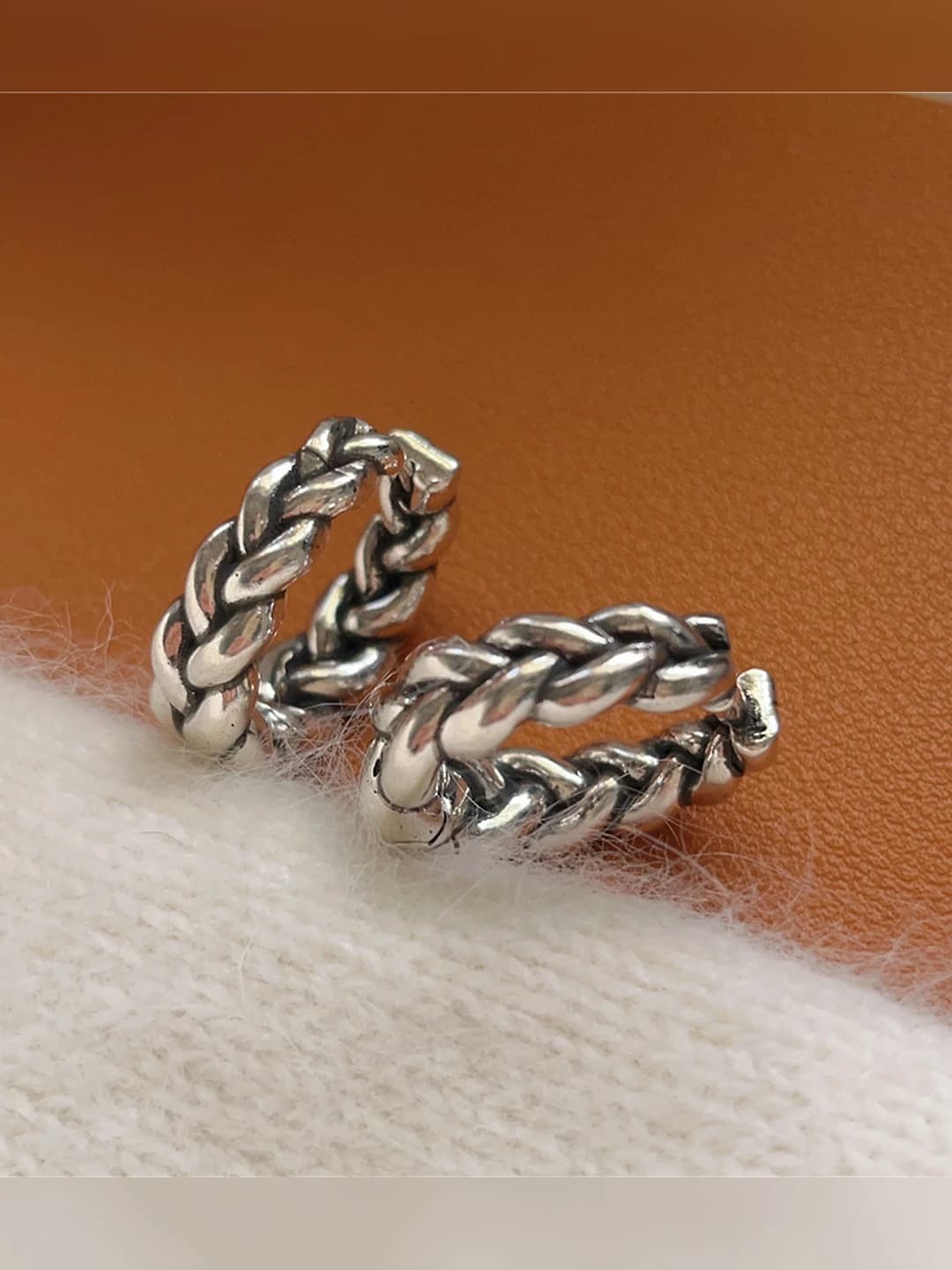 Women's retro style geometric hoop earrings made of copper
