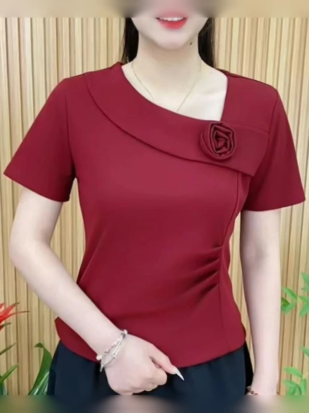 Women's short sleeve t-shirt for summer 2026, solid colour, loose fit, asymmetrical collar, 90-95% cotton
