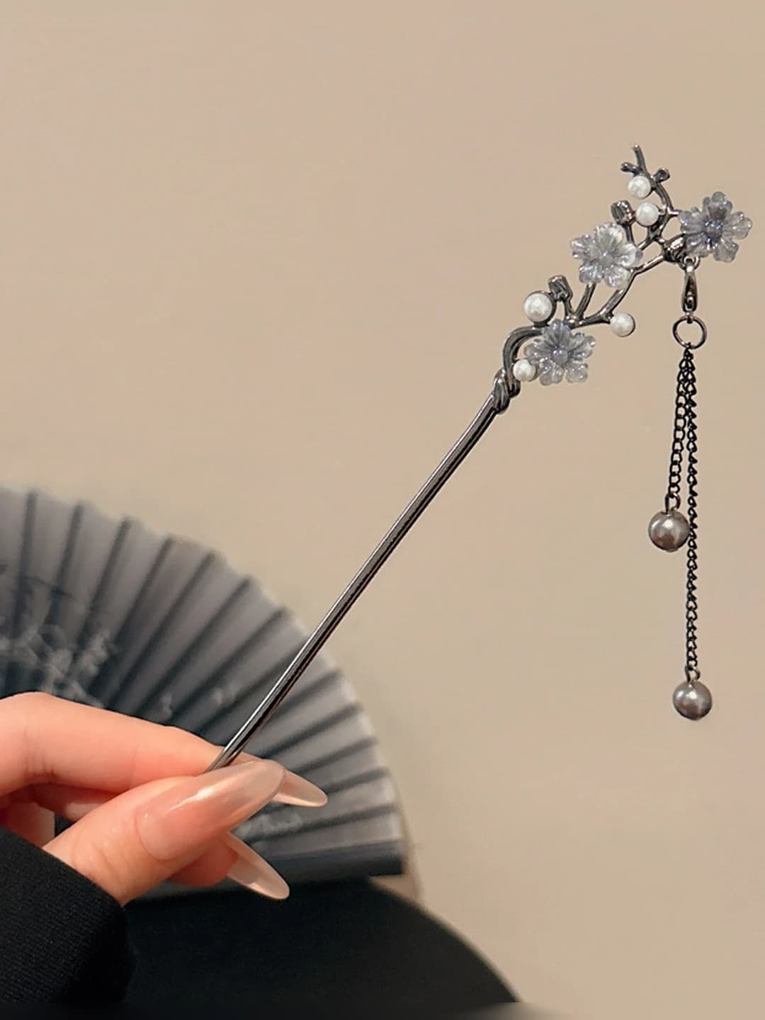 1# Antique tassel hairpin