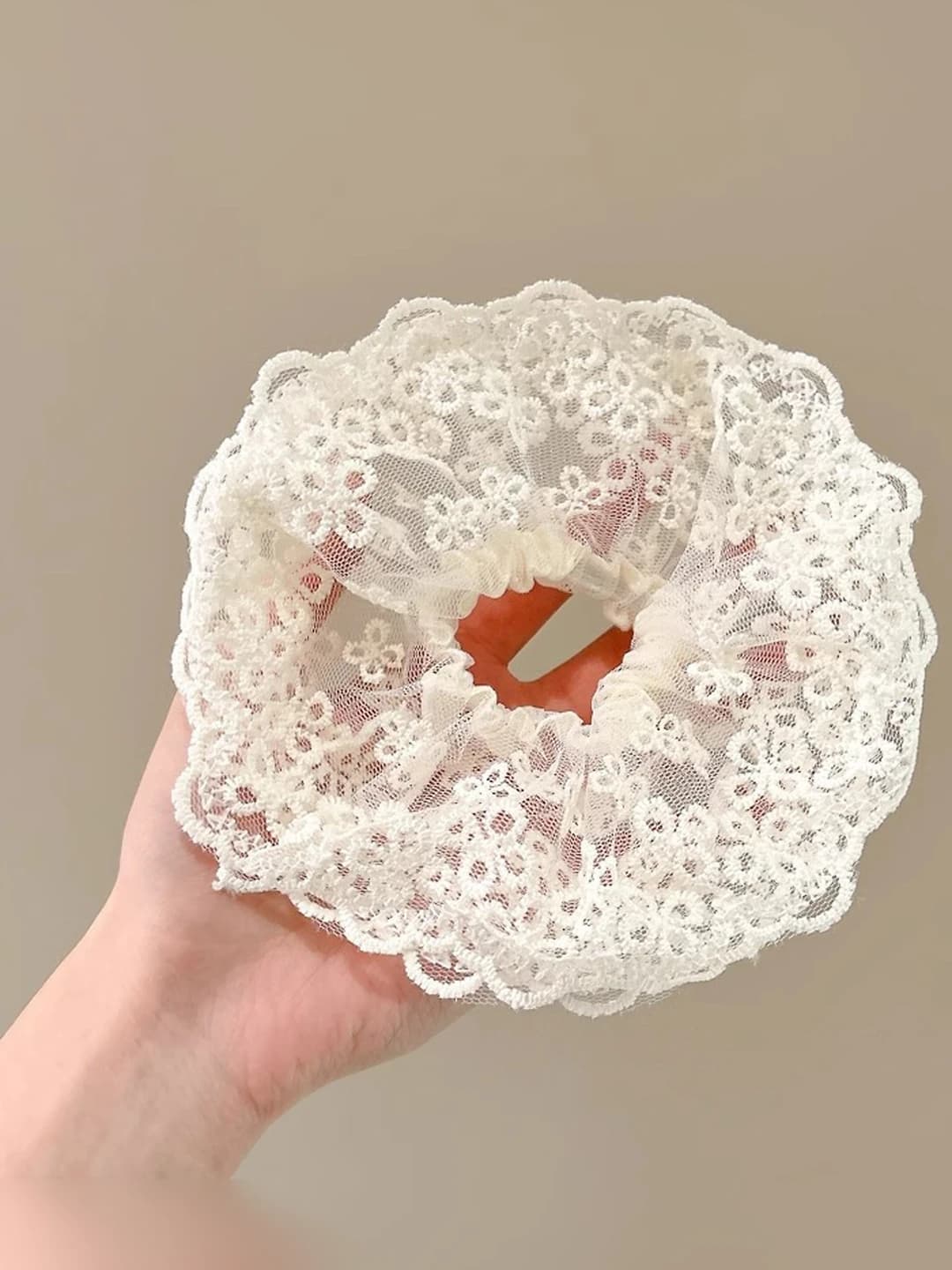 Gul krepaj oqsimon shnurl, 16 cm