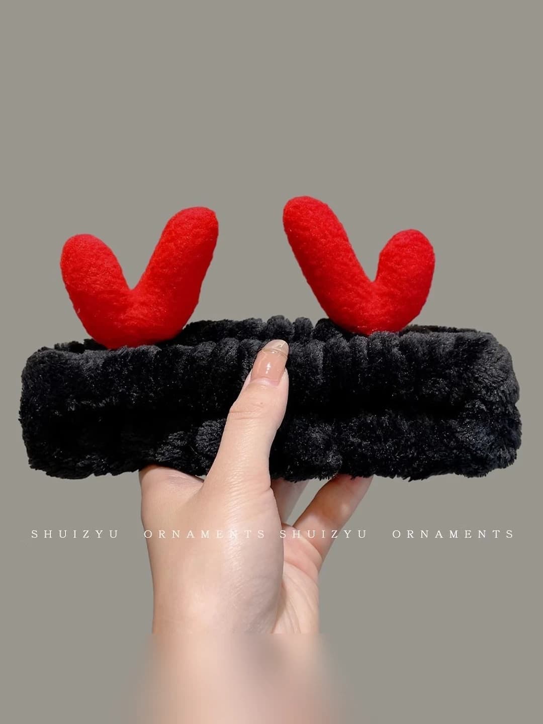 58# Small dragon, black, ~20 cm