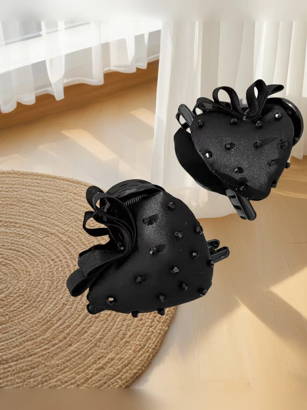 Women's hair clips and combs 2026, black, high quality, handmade, heart-shaped strawberry design element